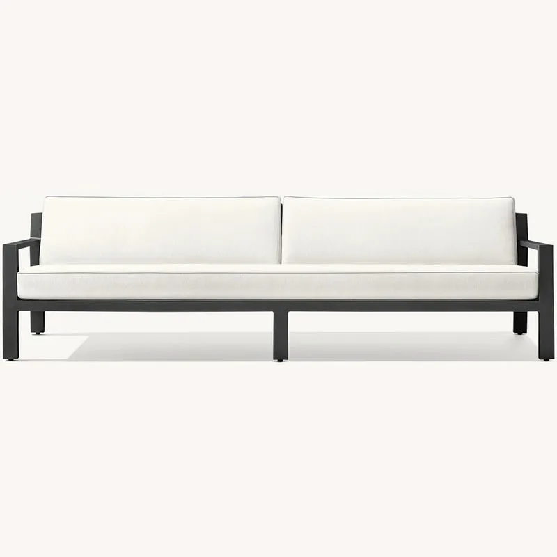 Balkoni Pelamin Luaran