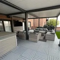 Gazebo Bumbung Logam Keras